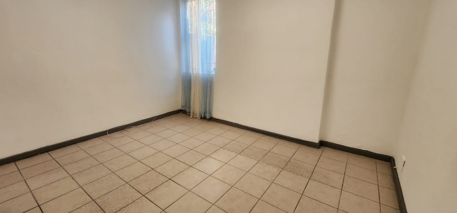 To Let 2 Bedroom Property for Rent in Salt River Western Cape